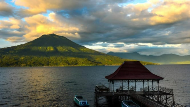 Eksplorasi Wisata Danau Ranau yang Menawan dan Bersejarah